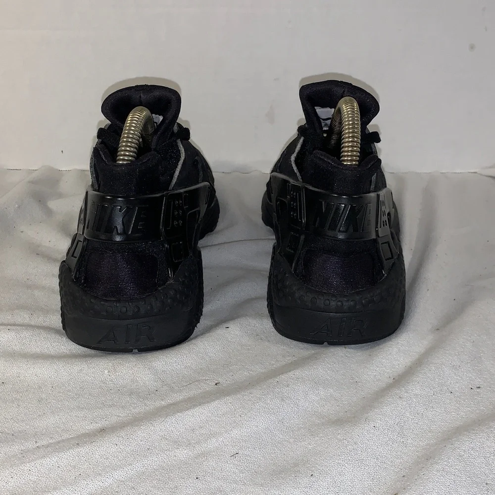 Nike Women’s Air Huarache Black/Black Anthracite Running Shoes
